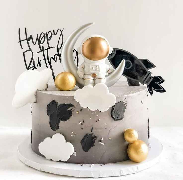 کیک فضایی 14