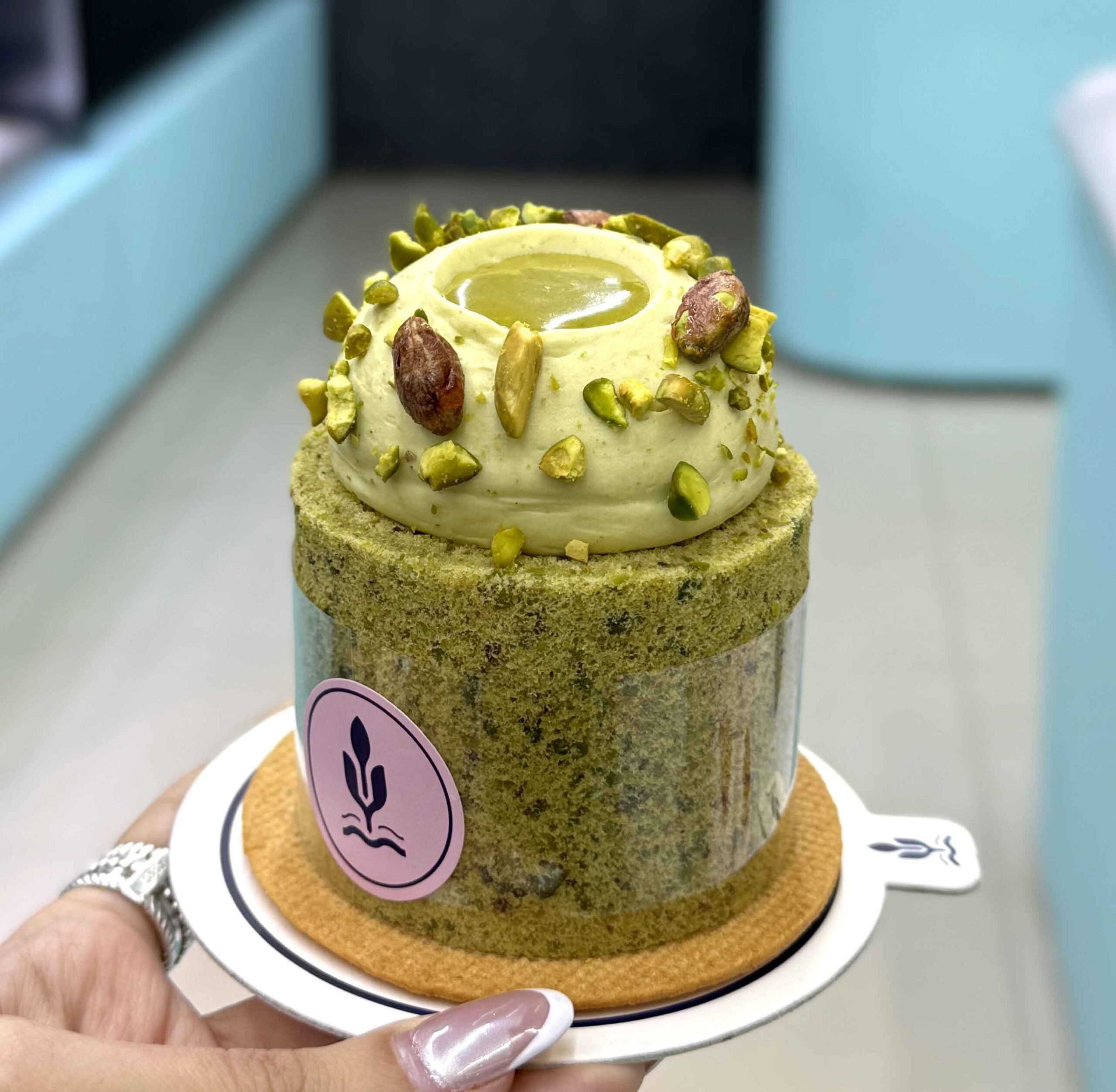 دسر رول پسته